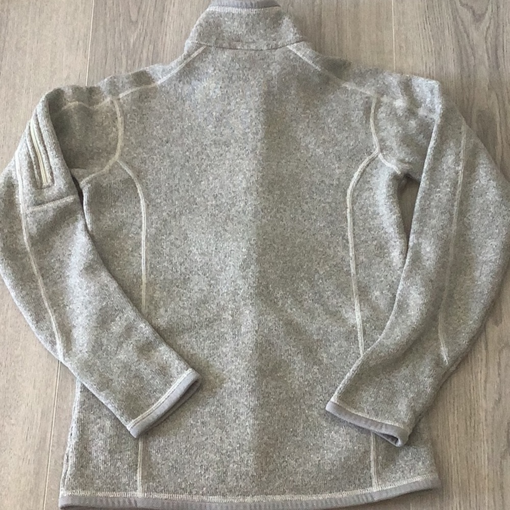 Patagonia women Better Sweater Jacket in XS - Picture 5 of 6